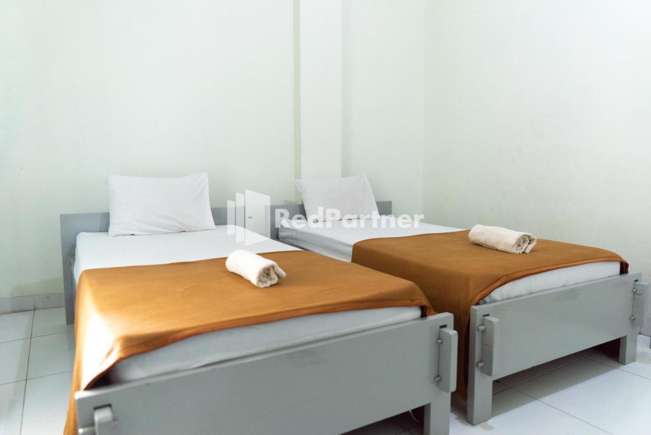 Wisma Aini Syariah Mitra Reddoorz Bandar Lampung Kültér fotó