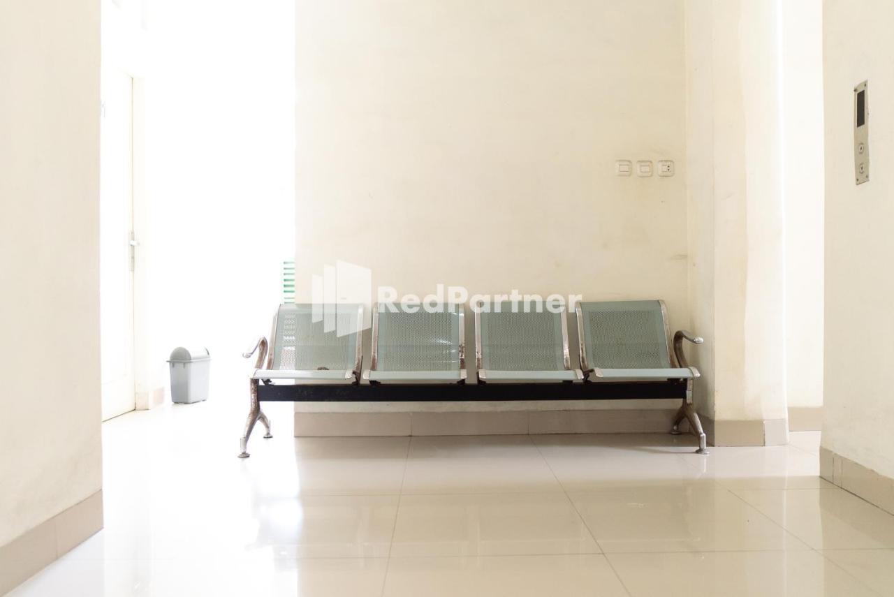 Wisma Aini Syariah Mitra Reddoorz Bandar Lampung Kültér fotó